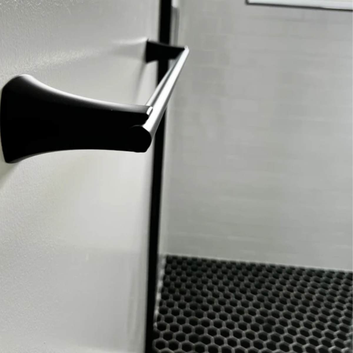 sophisticated-black-white-bathroom-remodel-gallery-3