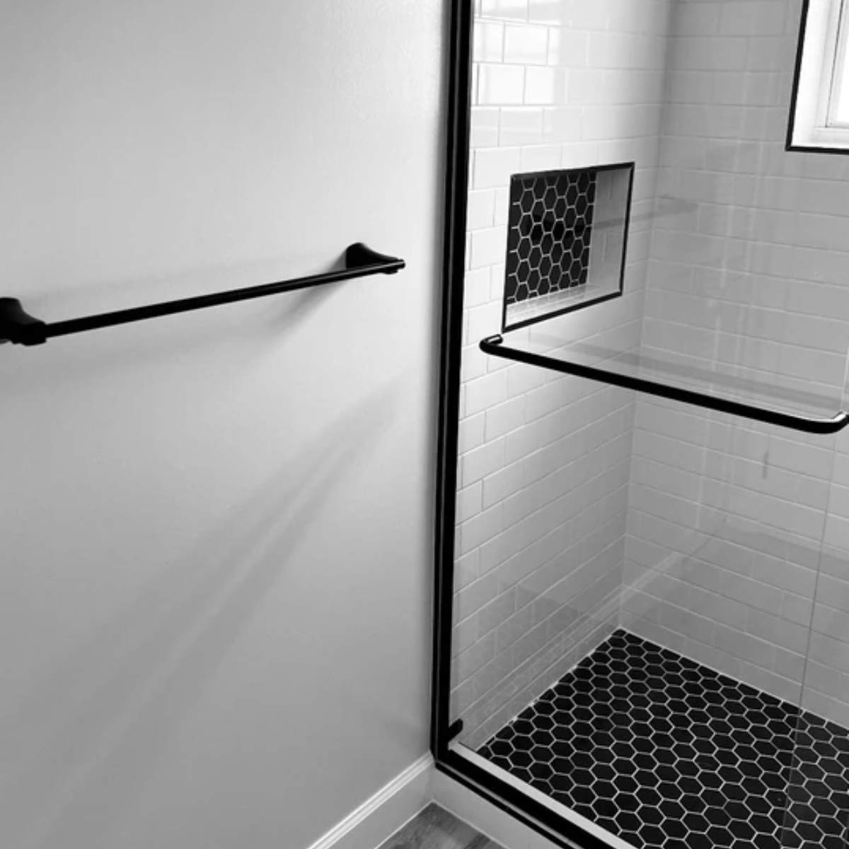 sophisticated-black-white-bathroom-remodel-gallery-4